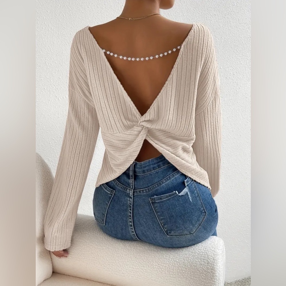 New-Solid Twist Back V-Neck Top - image 2